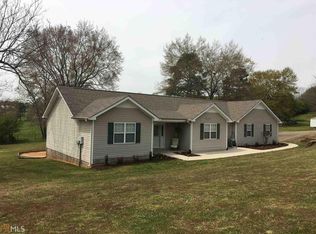 160 Ridgeway Dr, Maysville, GA 30558