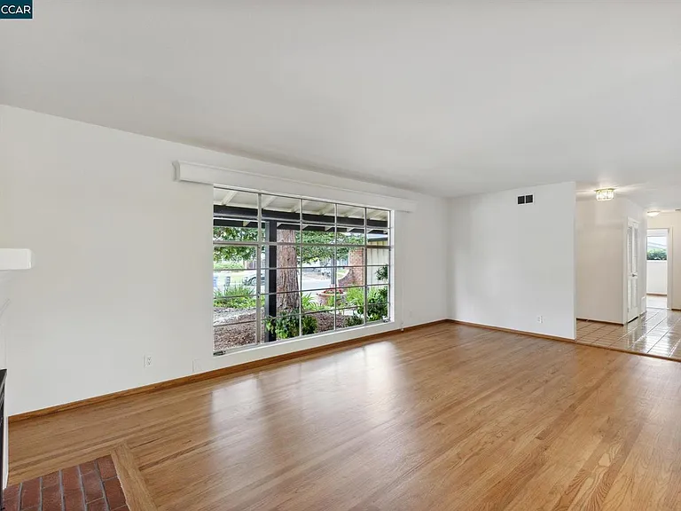 Sumac Cir — Photo 11