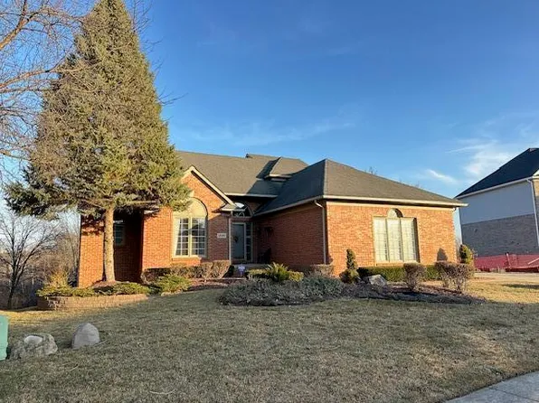 13266 Karl Dr, Plymouth, MI 48170