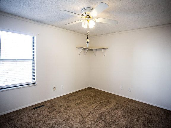 4th image of 6617 Shrewsbury Dr