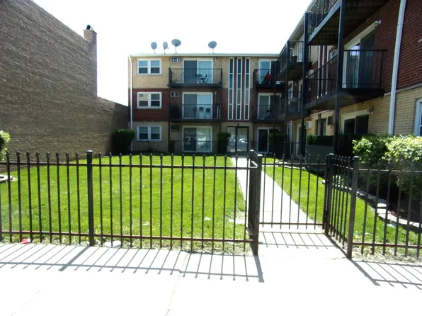 5919 W 63rd St APT 1D, Chicago, IL 60638