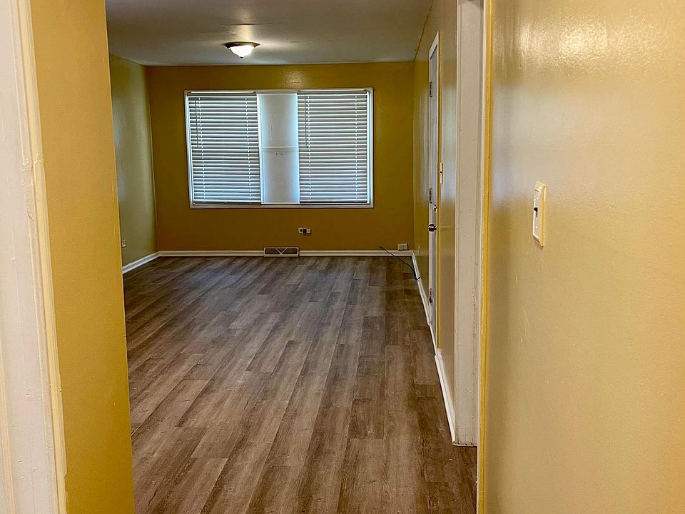 Living room.
