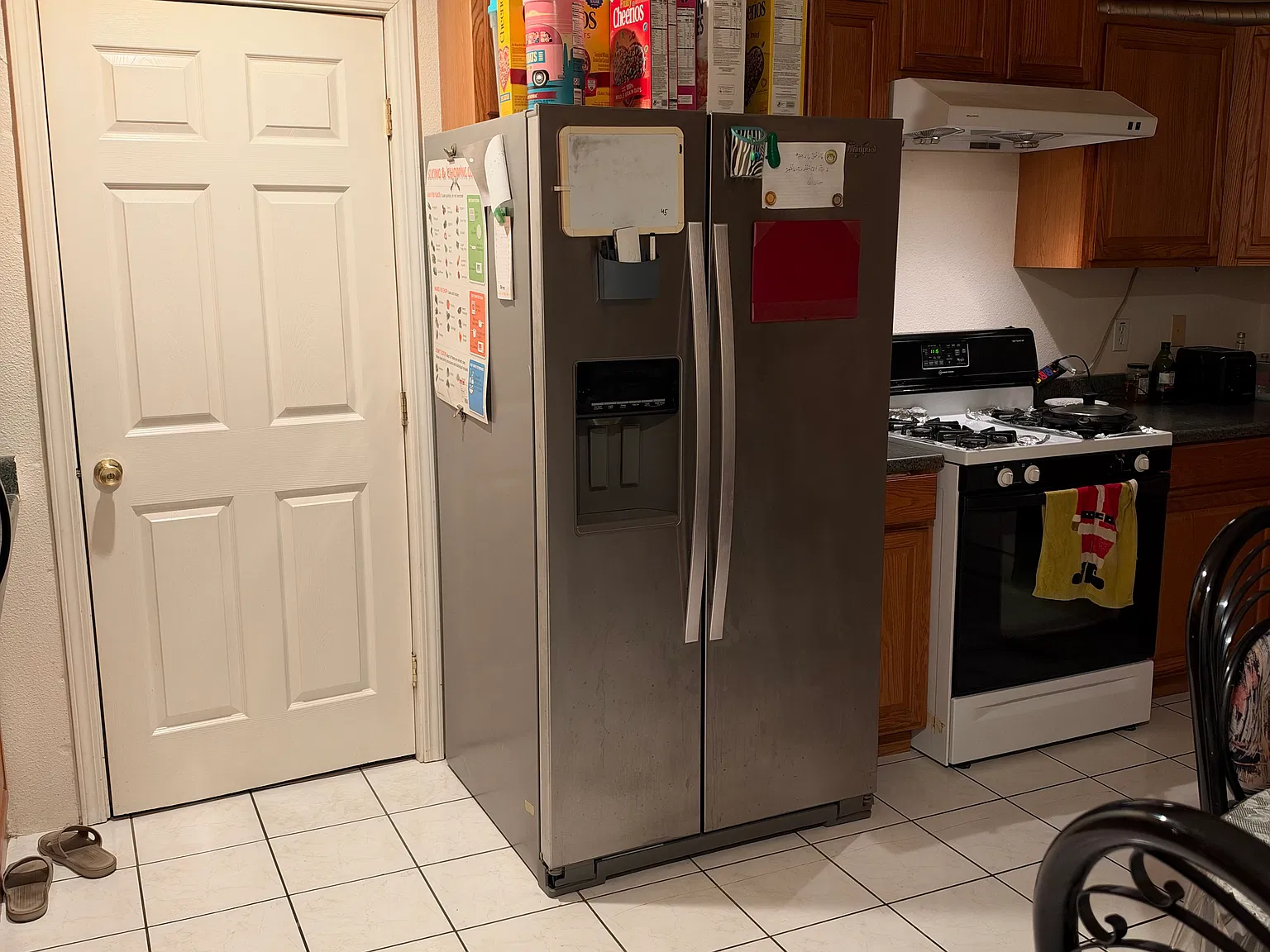 3 bed, 1000 sqft, $1,200 — Photo 3