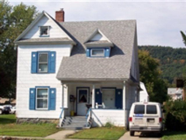 1st image of 205 Oakwood Ave