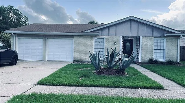 2236 Litchwood Ln — Photo 1