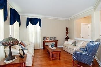 2nd image of 1551 Independence Ave
