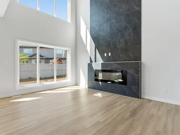 8727 181st Ave NW, Edmonton, AB T5Z 0V5