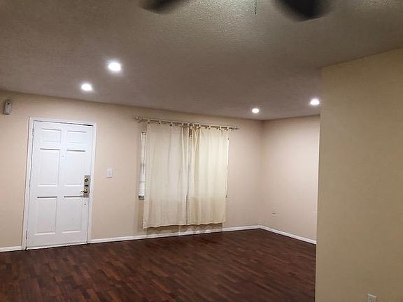 4th image of 4325 Aegean Dr APT 212B