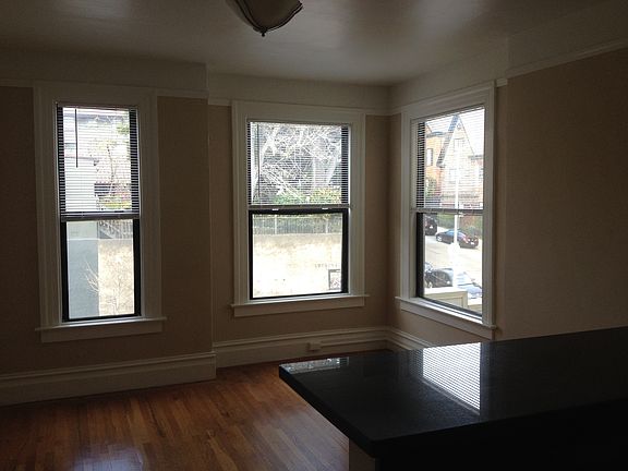 3rd image of 3201 Washington St APT 8