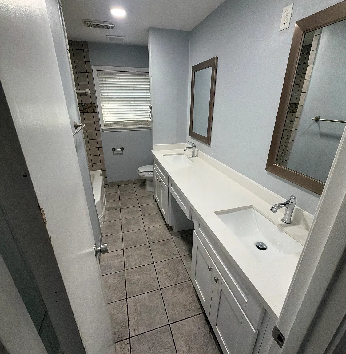 4 bed, 1462 sqft, $1,900 — Photo 4