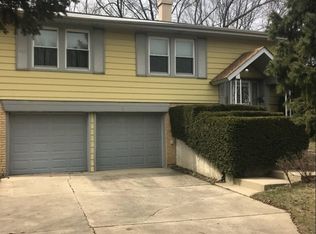 1730 Chippendale Rd, Hoffman Estates, IL 60169