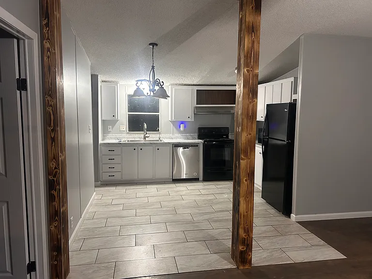 635 Raley Ct — Photo 2