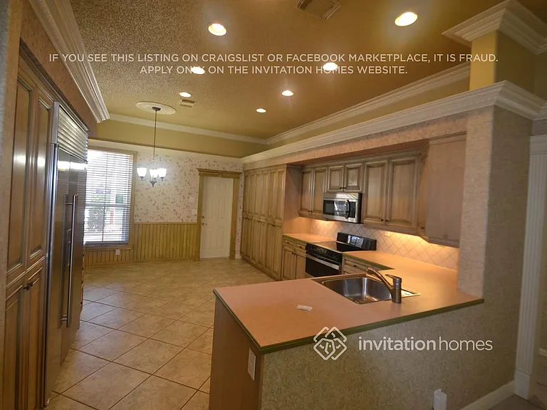 5373 SW 34th Way — Photo 4