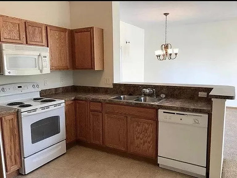 9166 Walker Park Dr — Photo 4