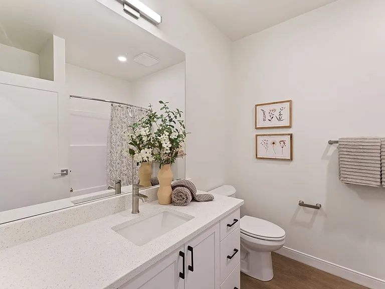 Bridgewater Apartments — Photo 92