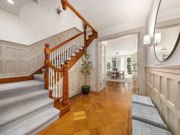 164 E 71st St, New York, NY 10021