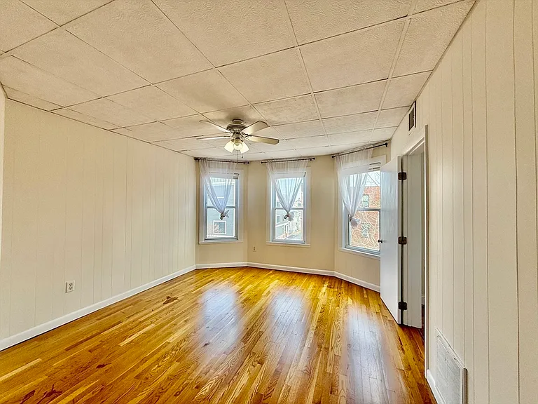 724 Cambridge St #3 — Photo 6