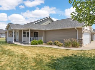 1206 Honey Creek Way NE, Cedar Rapids, IA 52402