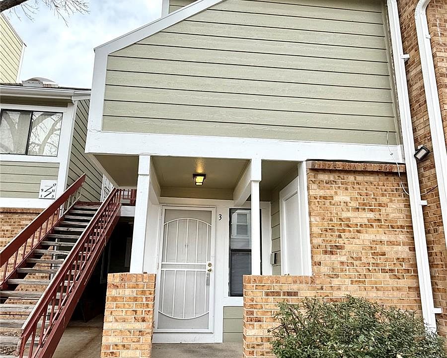 1st image of 910 S Dawson Way #3