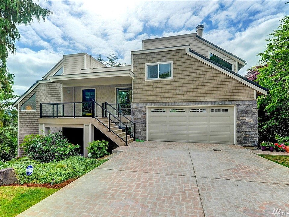 1st image of 4809 Somerset Dr SE