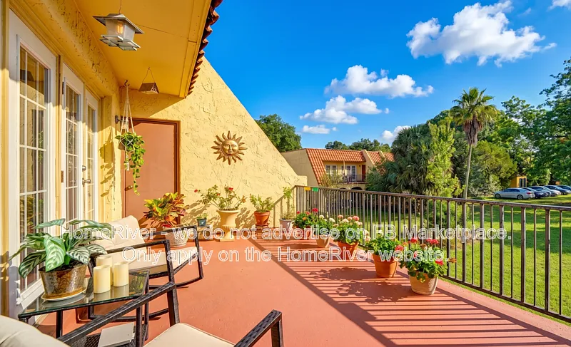 6519 Valerosa Ct #8