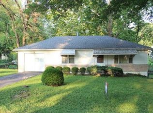 3321 S Denton Rd, Independence, MO 64052