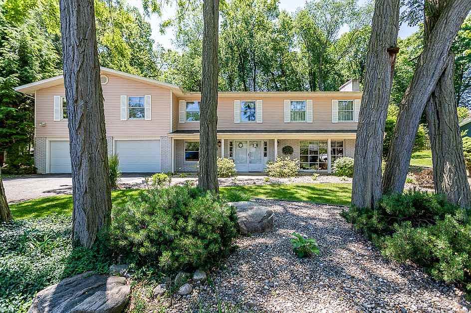 1st image of 1753 Lochmoor Blvd