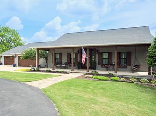 8249 Houdan Way, Bentonville, AR 72712