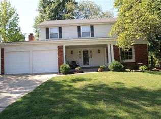 6 Connemara Rd, Saint Peters, MO 63376