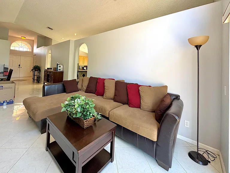 3771 Newport Ave — Photo 18