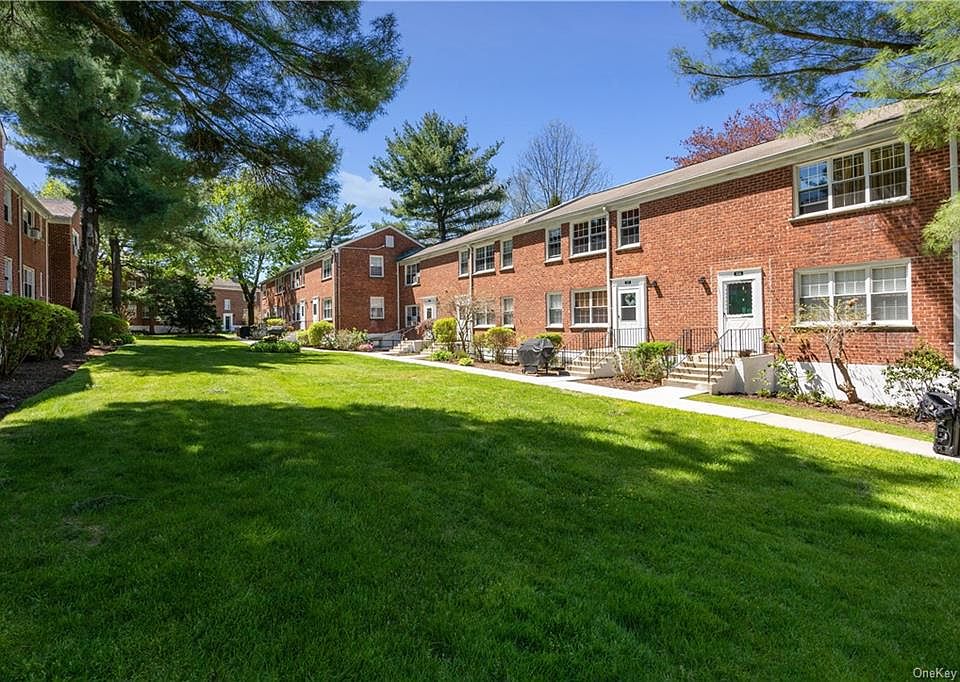 1st image of 19 Fieldstone Dr APT 163