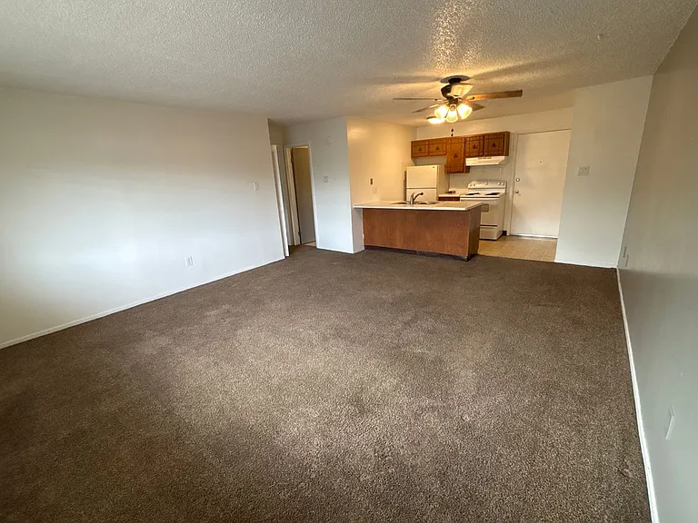 1691 Moore Ave #4 — Photo 8