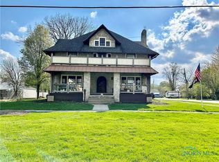300 S Main St, Hicksville, OH 43526