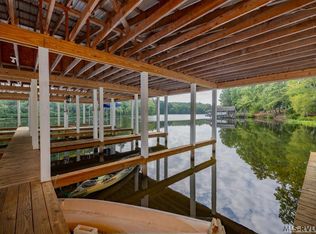 5 Birdsong Rd, Ebony, VA 23845