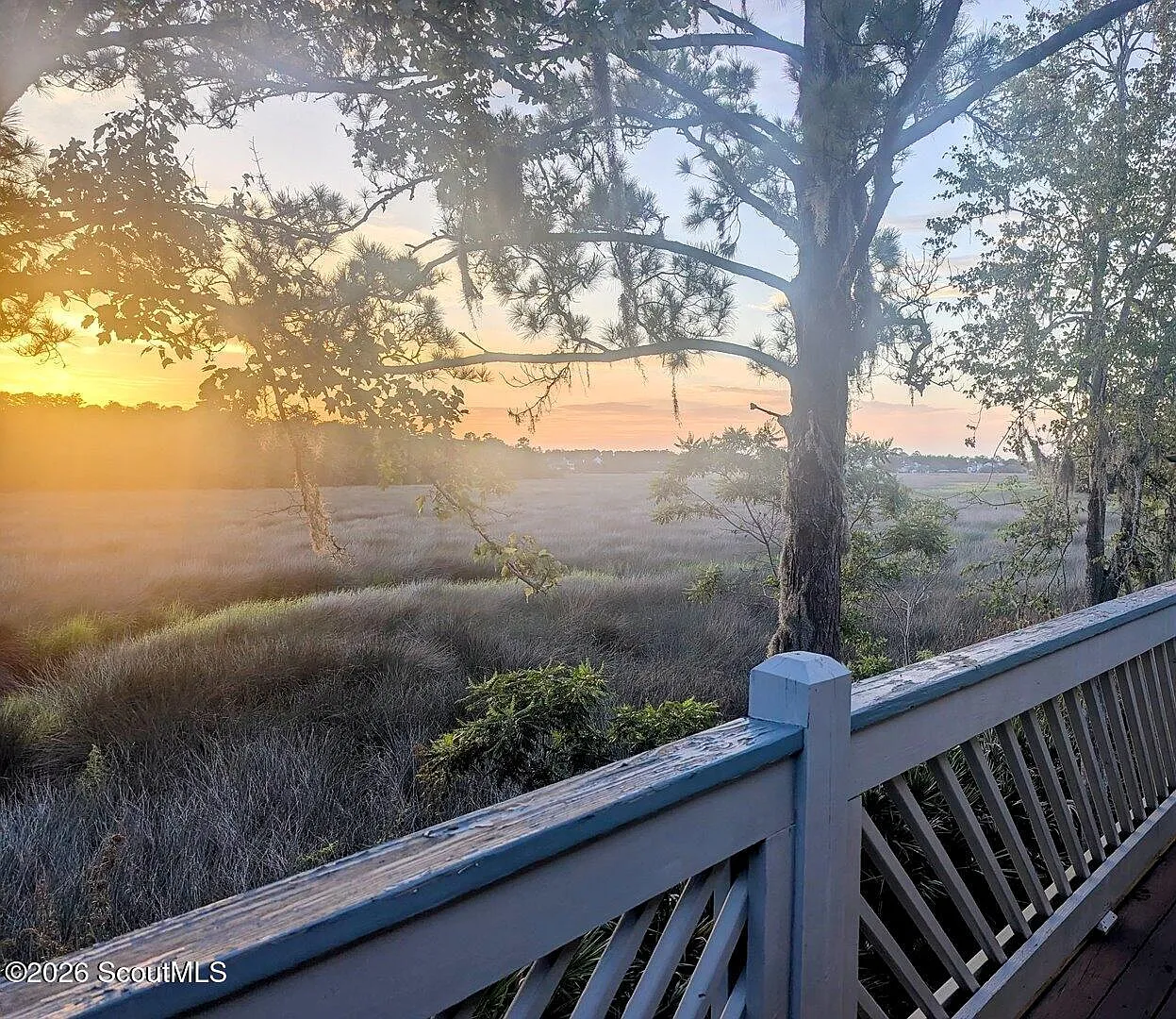 2 bed, 2.0 bath, 905 sqft, $2,000 — Photo 1