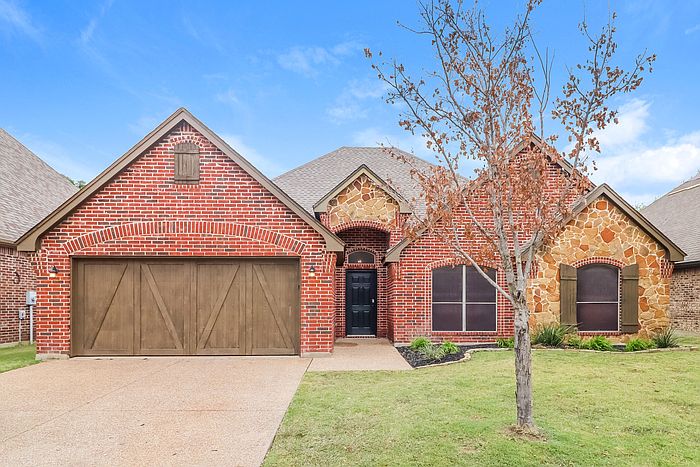 1st image of 330 Spyglass Dr