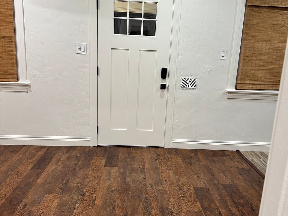 Entrance Living Area