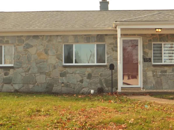 15 Chelwynne Rd, New Castle, DE 19720