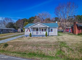 461 Bunker Hill Rd, Bluff City, TN 37618