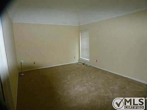 4th image of 3221 Stonehenge Ln