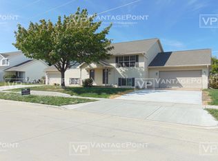 928 Hartzheim Dr #1, Appleton, WI 54913