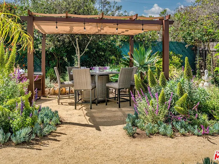 1214 Shoreline Dr — Photo 35