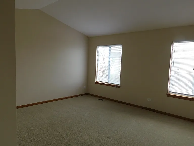 1906 Armwood Ln — Photo 12