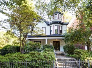 909 Cherokee Rd, Louisville, KY 40204