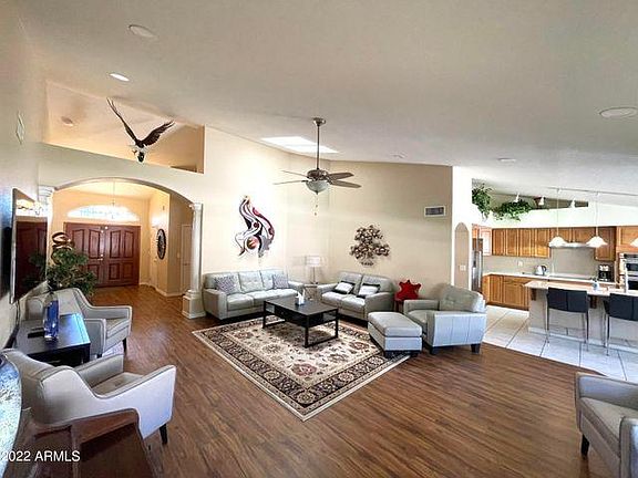 4th image of 5050 E Paradise Ln