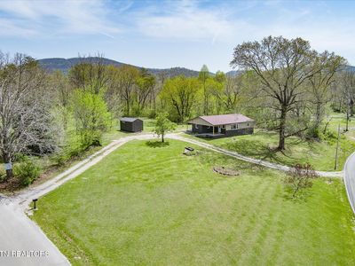 10587 Chestnut Hill Rd, Crab Orchard, TN, 37723
