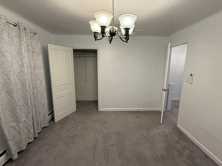 176 James St — Photo 17