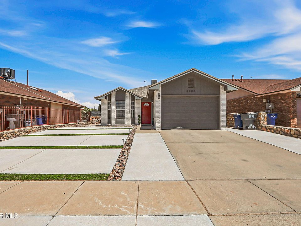 1st image of 2802 Castle Hill Cir