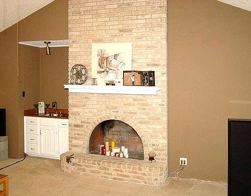 2nd image of 2515 CEDAR FALLS