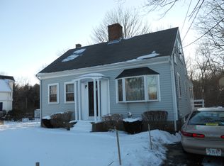 5 Beaver St, Whitman, MA 02382